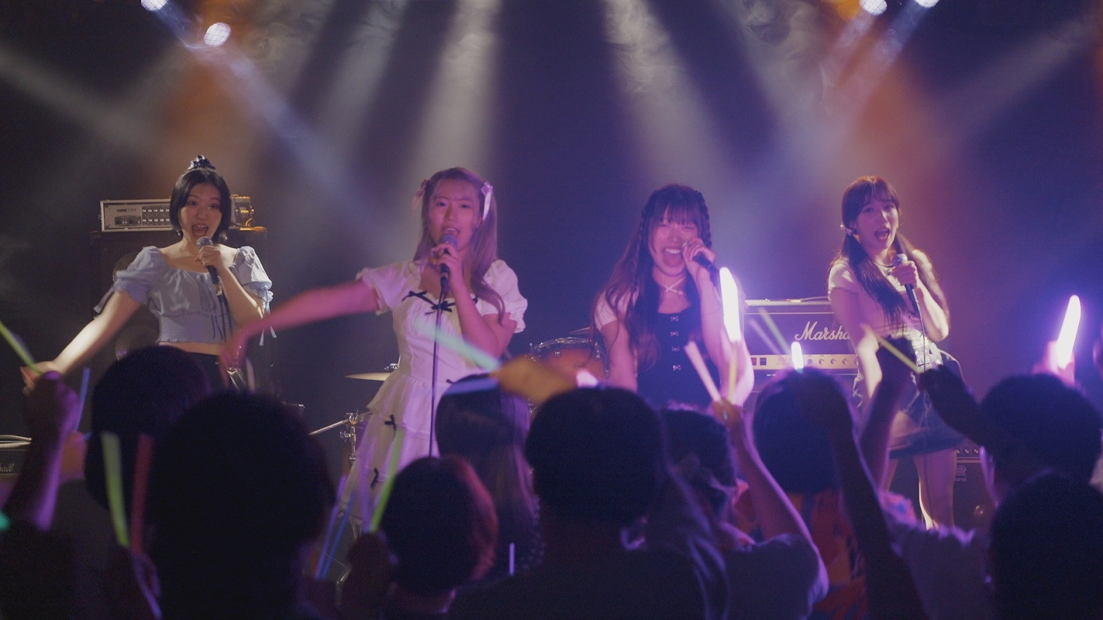 Oshi Is Fully in Bloom