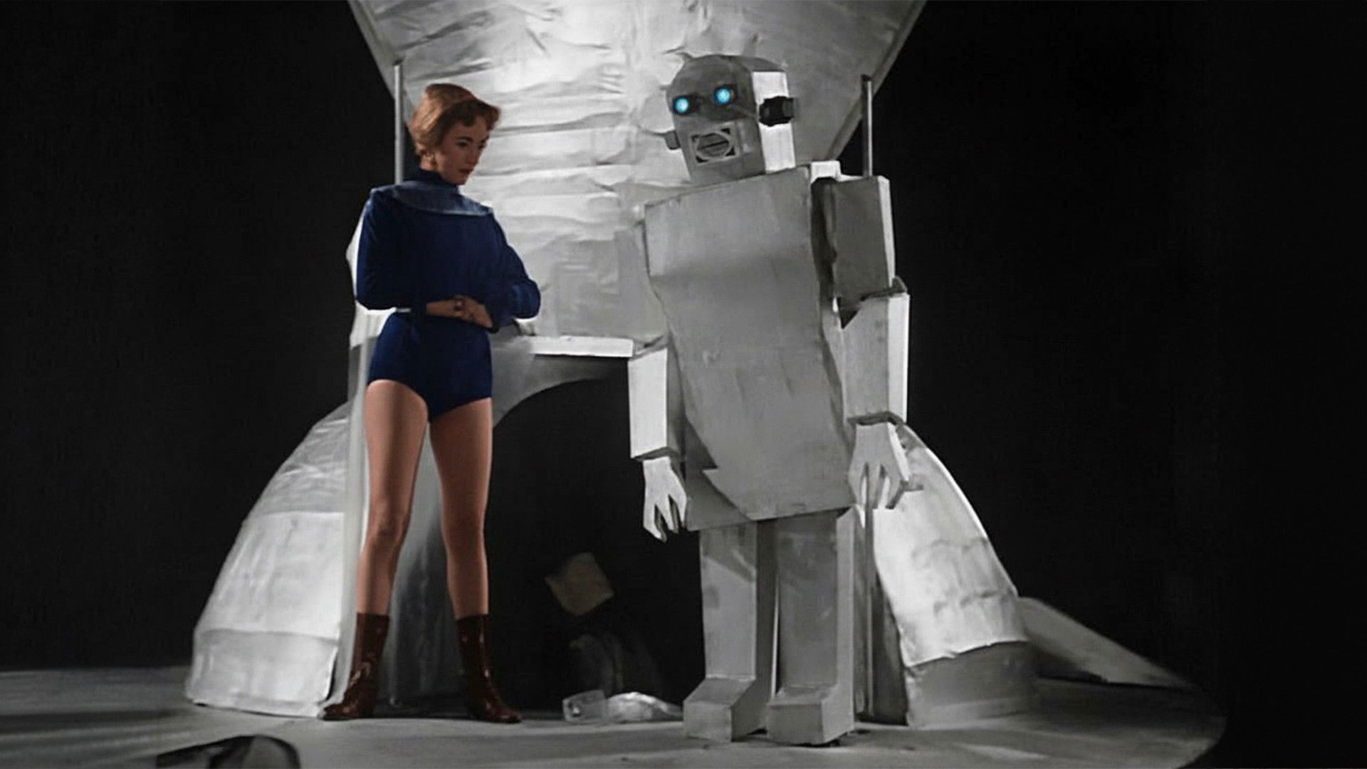 Flying Saucers Over Istanbul