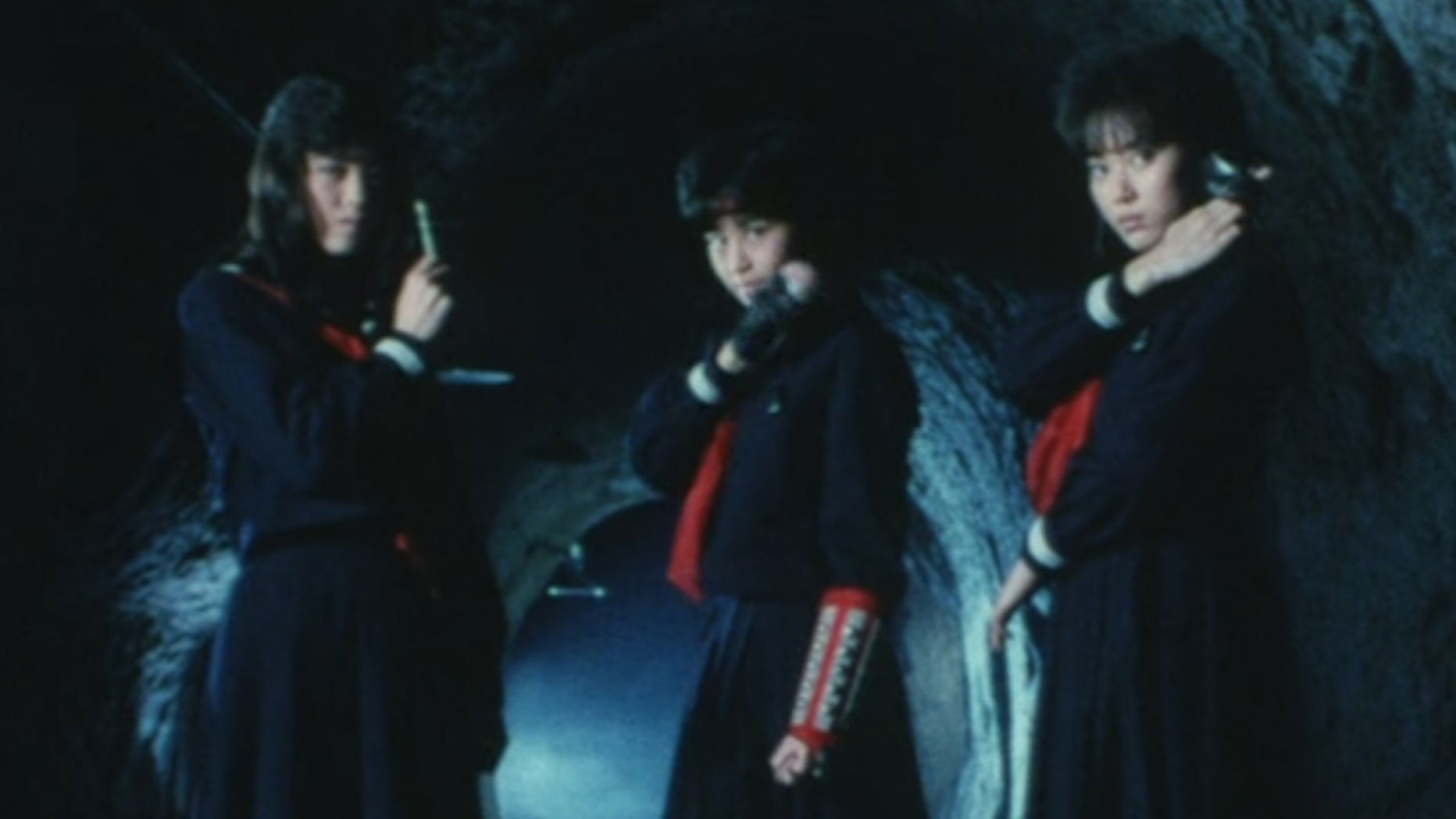 Sukeban Deka III: The Three Sisters' Most Dangerous Journey, Eight Deadly Traps