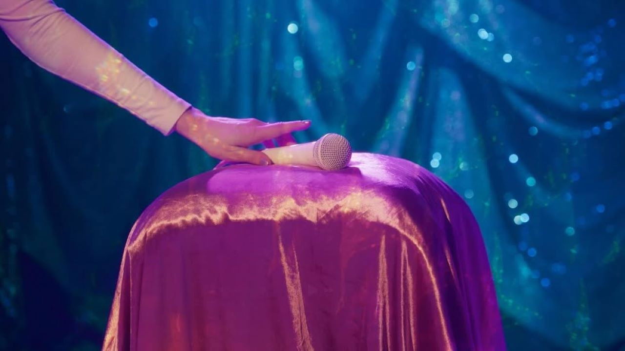 Emma Holland: Here Comes Mr. Forehead