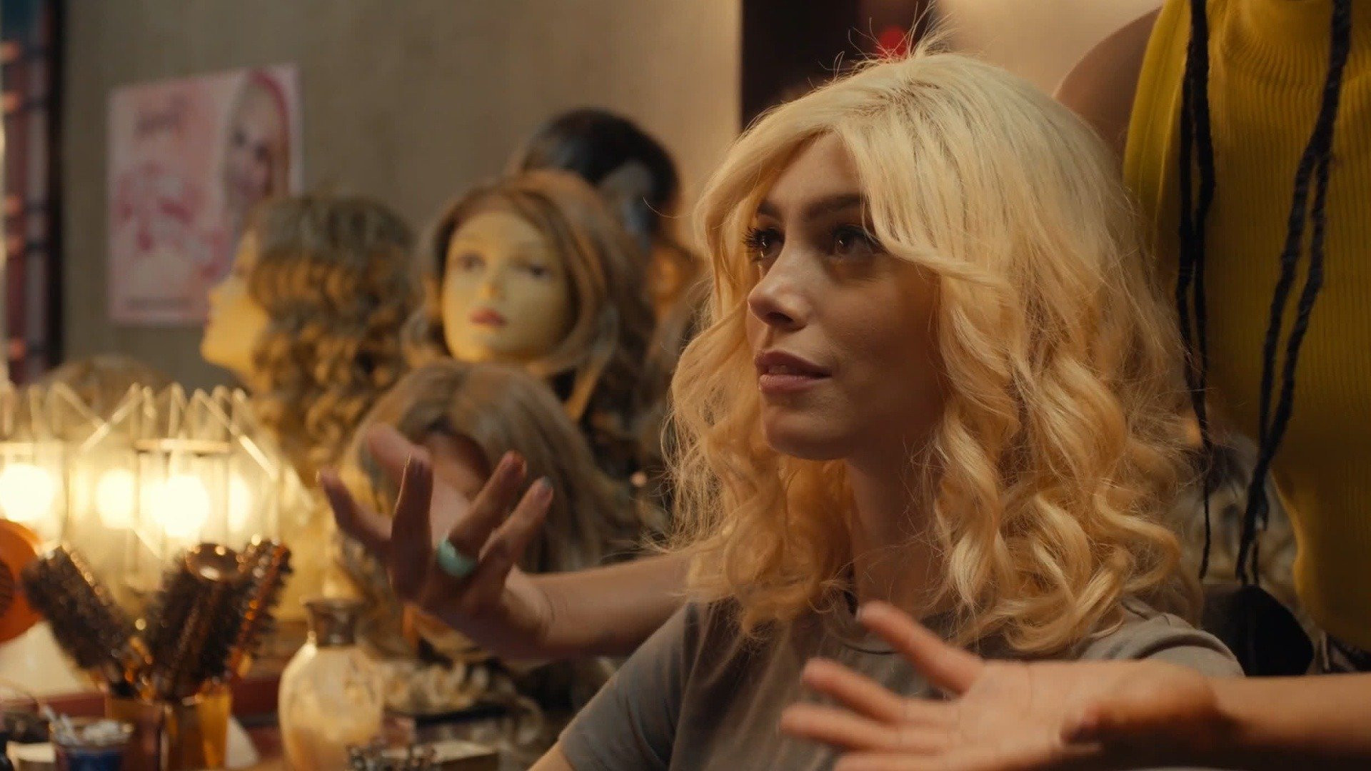 Anjo Loiro com Sangue no Cabelo