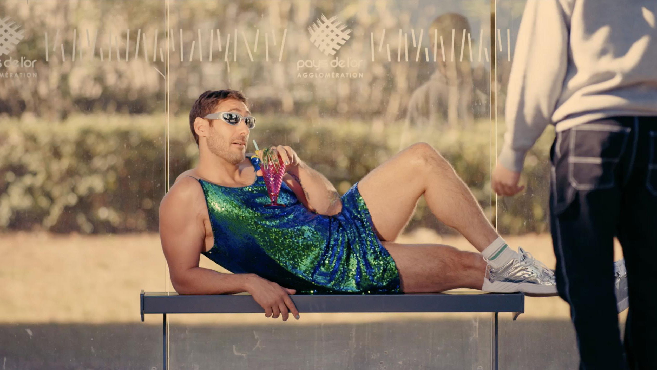 C'est chelou comment tu danses