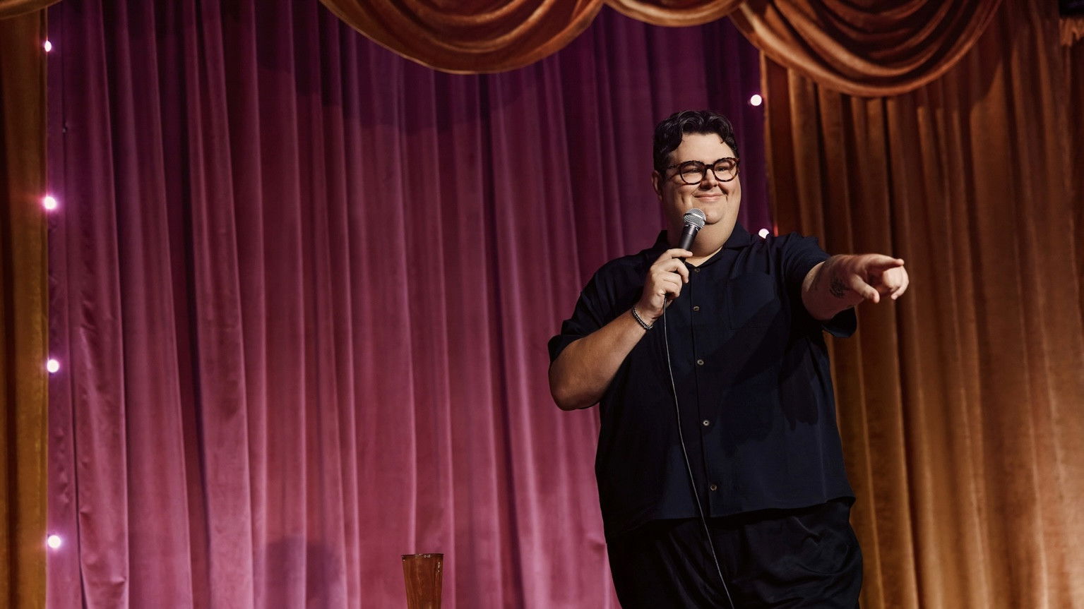 Caleb Hearon: Model Comedian