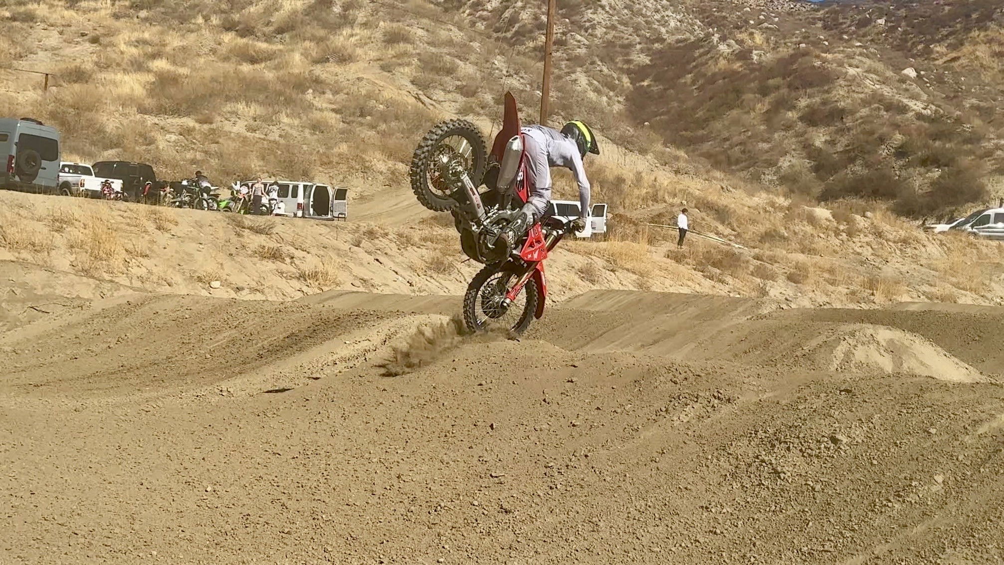 Big Crash Before Glendale! - Baz in SoCal