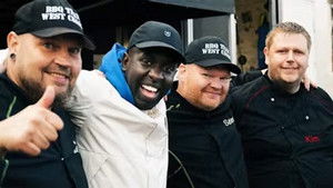 Melvin griller i Sydvestjylland