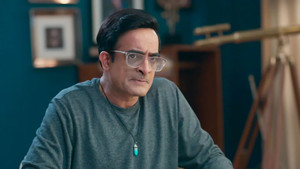 Bela's Back with a Bang