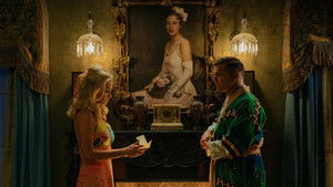 Maxine Unwrecks a Home