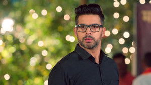 Rajneesh Senses Poornima's Presence