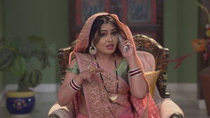 Tiwari Throws The Necklace In Vibhuti's House