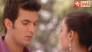 Mayank Protects Nupur From Goons