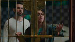 Sonakshi Tries to Help Rohit