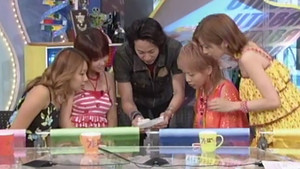 Melon Kinenbi - Natsu no Yoru wa Danger! / Fujimoto Miki - Sotto Kuchizukete Gyutto Dakishimete