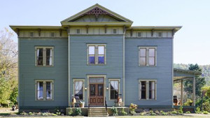 Harmonious Old House