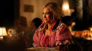 Maxine Is Ready to Single Mingle