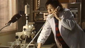 連続殺人を結ぶ美女! 死を誘う光の謎!!