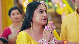 Mansi Pleads With Veerendra
