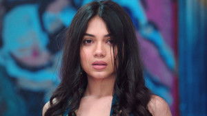 Pooja Attempts Suicide