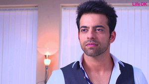 Dr Sameer Humiliates Roshni