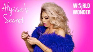 Alyssa Goes on Grindr