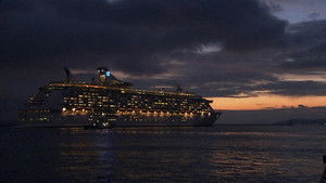 Fukuoka Hakata: A Giant Cruise Ship Arrives