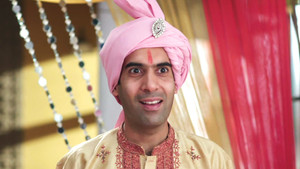 Vinod Escapes From The Marriage