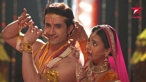 Amaya Performs With Ramashrey