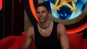 Pelean por desafiar a Luca