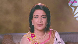 Vasundhara Rebukes Rajat