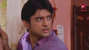 Khushi Punctures Arnav's Tyre