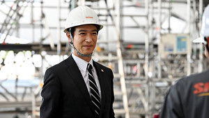 "Hanzawa Defeated at Last!? The Government's Assassin Bares His Fangs: Kurosaki On Stage!"