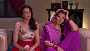 Angoori And Anita Receive Marriage Advice