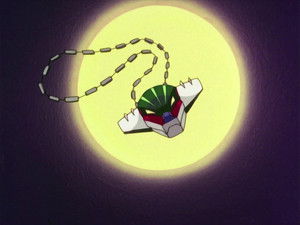 A love pendant that connects hearts