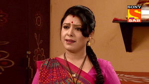 The Crown Caught On Lallanjis Head