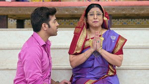 Kanhaiya And His Wives Team Up