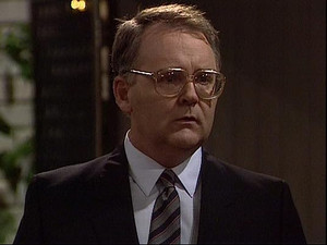 Harrold's Arrival to Ramsay Street