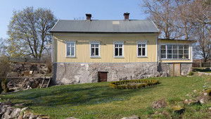 Mjölnarbostaden i Nykvarn, Tillinge socken