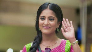 Banni Graces The Show