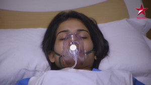 Nisha Loses Consciousness!
