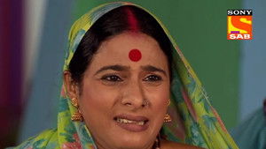 Lallan Chains His Car