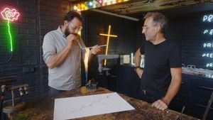 Sussex – Dom Discovers the Secret of Neon