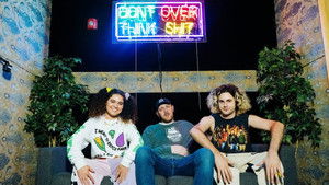 KENNY BEATS & REMI WOLF FREESTYLE