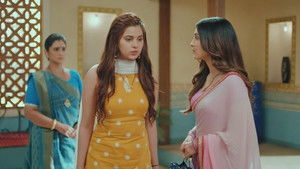 Raavi Misbehaves With Dhara