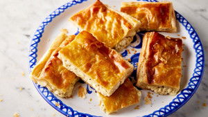 Cheese Bread & Garlic Chicken