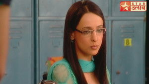 Gunjan Agrees to Go to the Resort