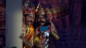 Vibhuti and Tiwari Catch Suresh Rawal