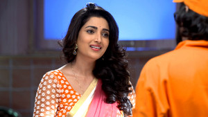 Raju Plumber Meets Varsha