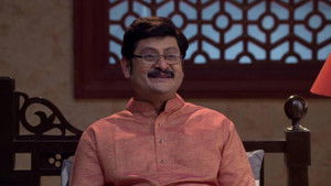 Vibhuti Enjoys Troubling Manmohan