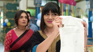 Shweta Plays Her Master Card