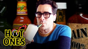 Dan Levy Gets Panicky While Eating Spicy Wings