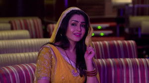 Vibhuti Uses Gulfam to Keep Tiwari Away From Angoori